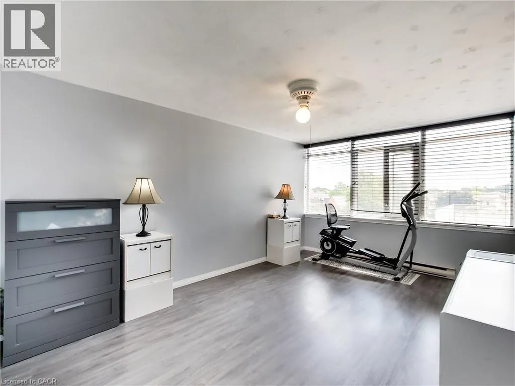 30 HARRISFORD Street Unit# 405, #405