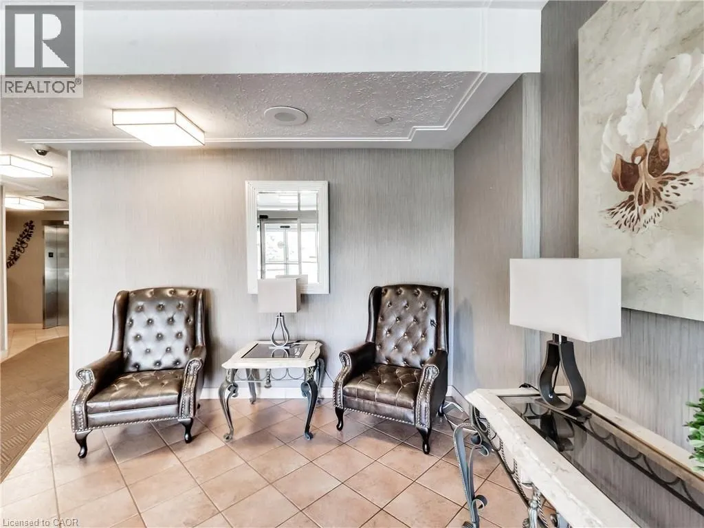 30 HARRISFORD Street Unit# 405, #405