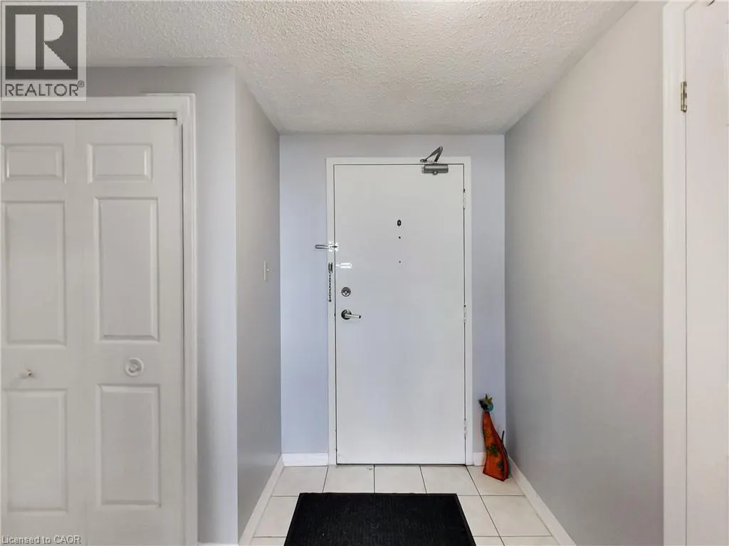 30 HARRISFORD Street Unit# 405, #405