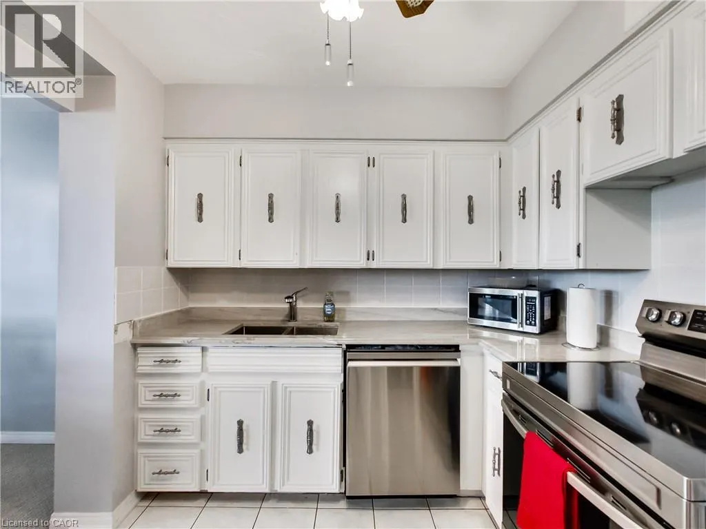 30 HARRISFORD Street Unit# 405, #405