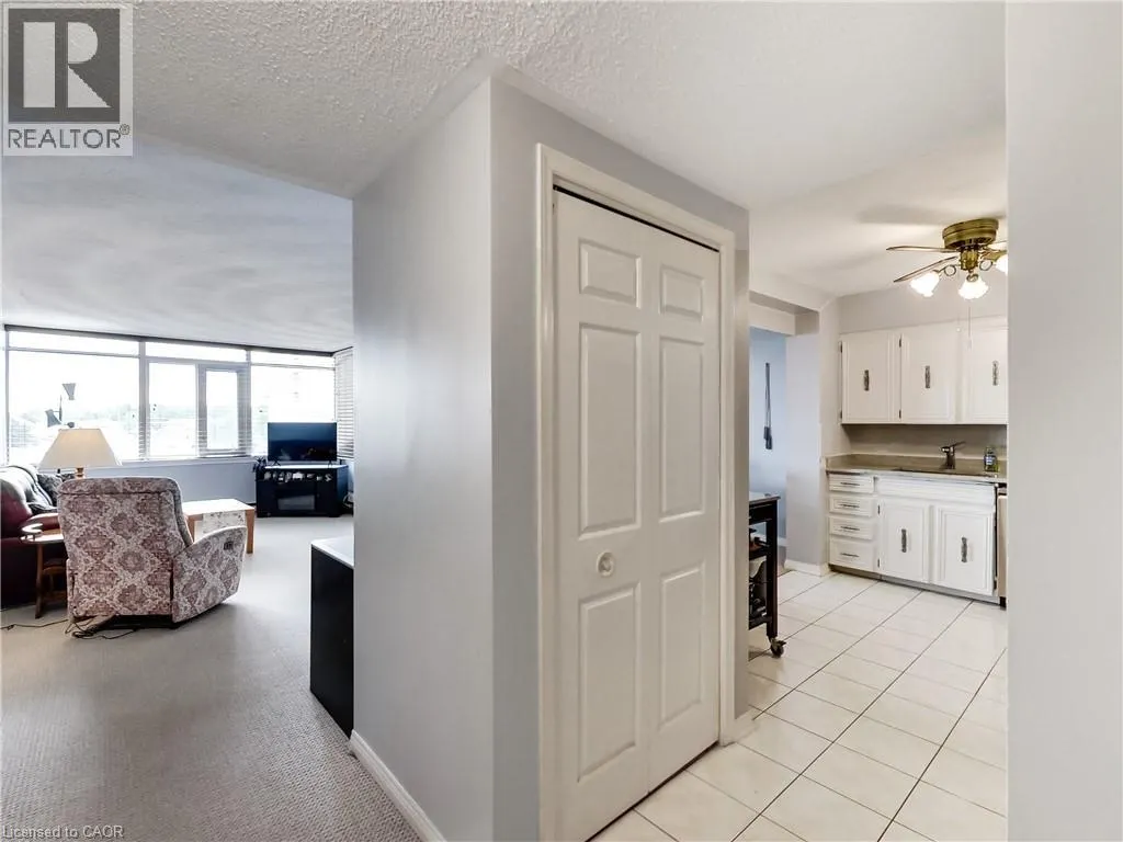 30 HARRISFORD Street Unit# 405, #405