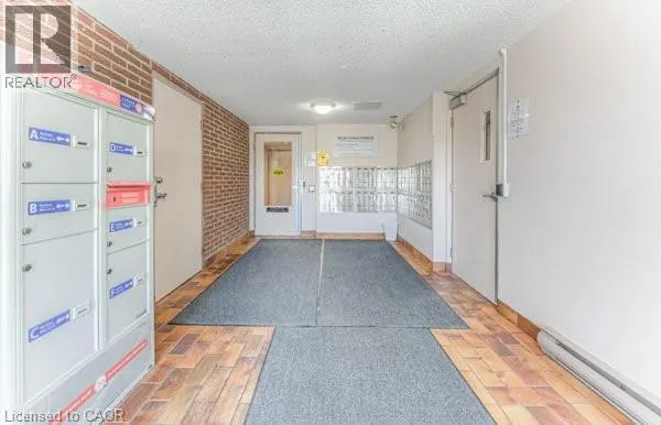 30 AVALON Place Unit# 211, #211