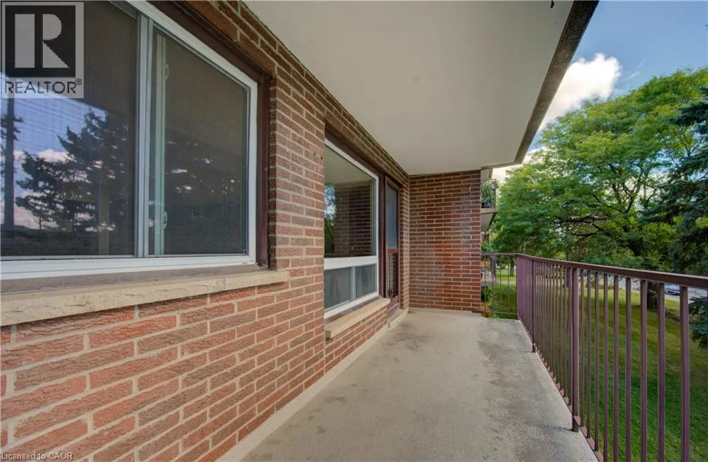 30 AVALON Place Unit# 211, #211
