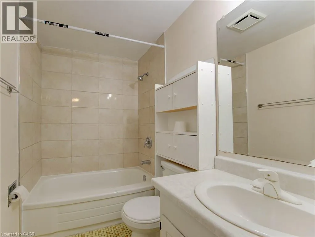 30 AVALON Place Unit# 211, #211