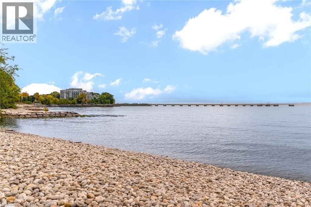 5475 LAKESHORE Road Unit# 4, #4
