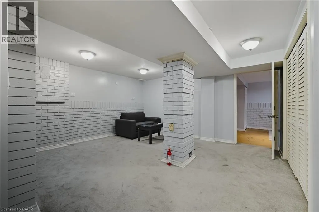 2 BLACKBURN Crescent