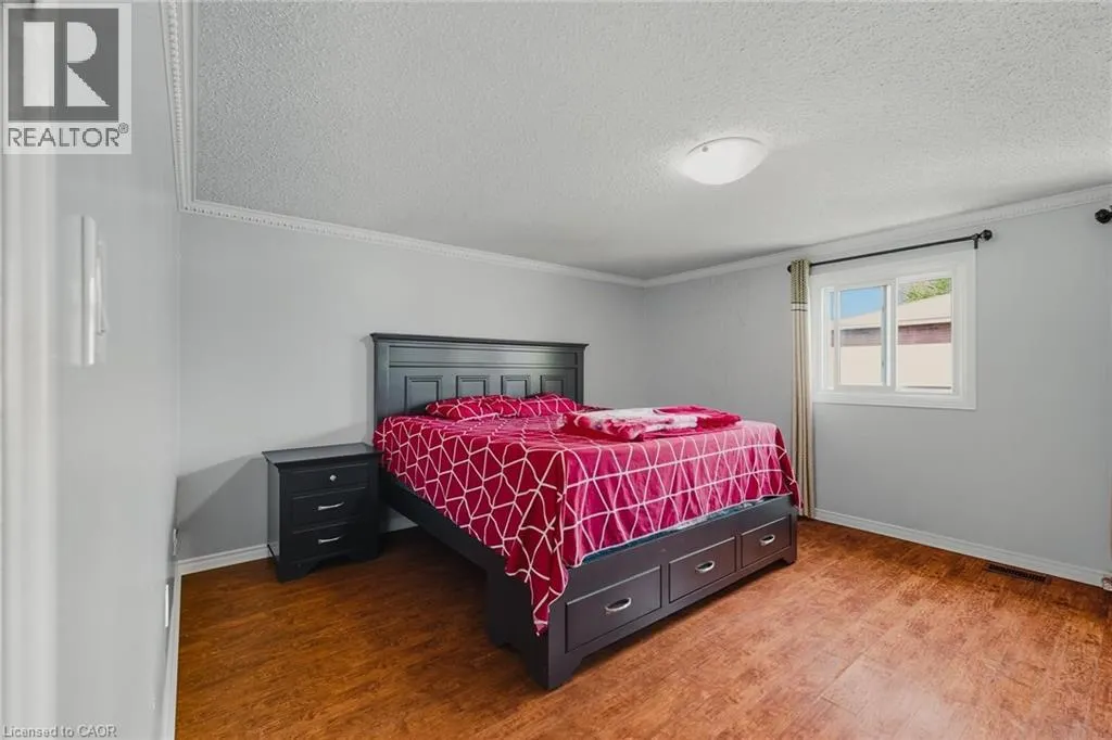 2 BLACKBURN Crescent