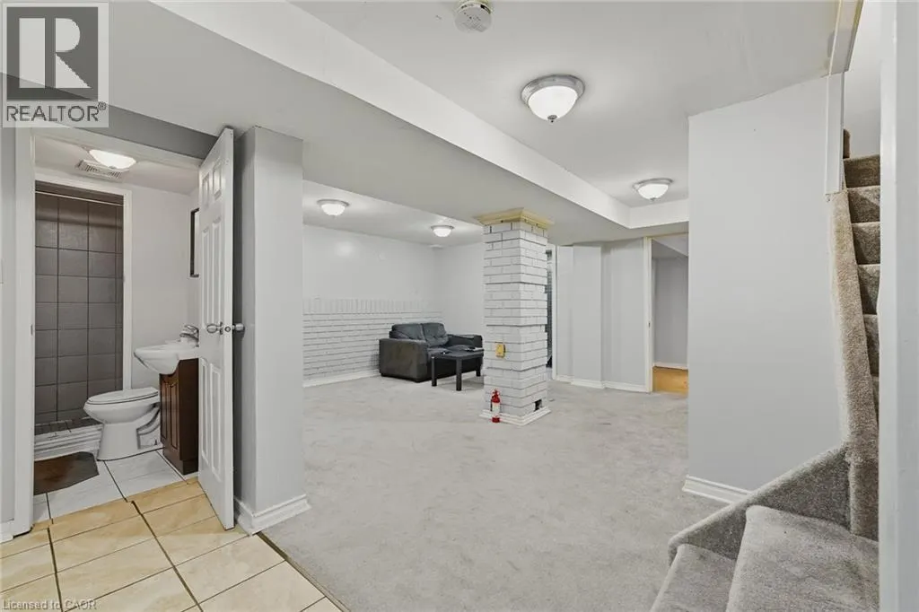 2 BLACKBURN Crescent