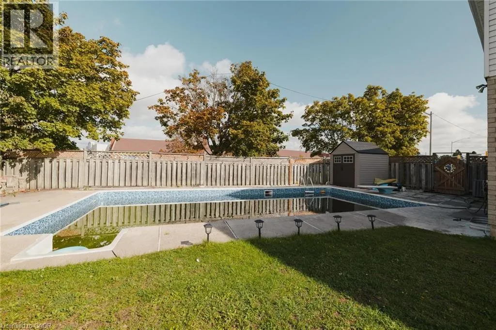 2 BLACKBURN Crescent