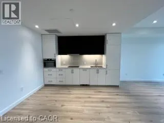741 KING Street W Unit# 1705, #1705
