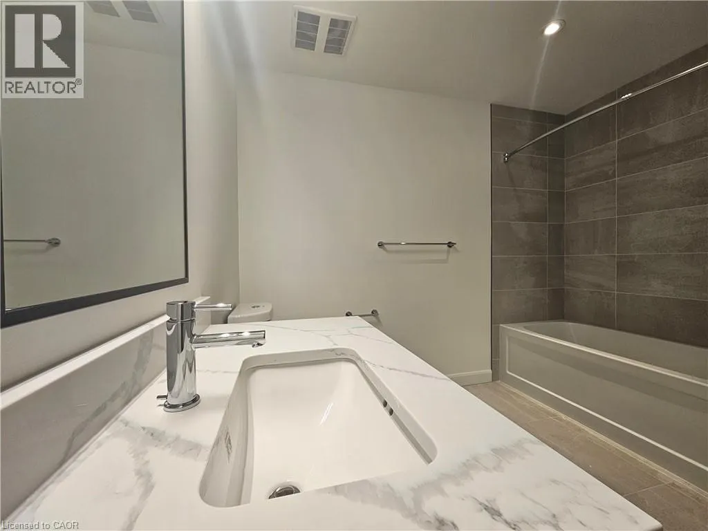 741 KING Street W Unit# 1705, #1705