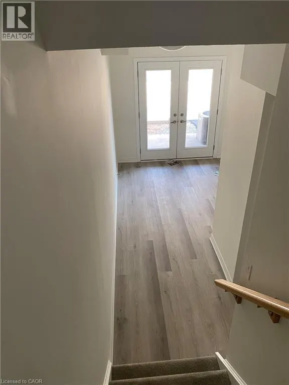 30 DRYDEN Lane