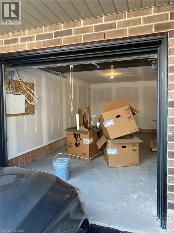 30 DRYDEN Lane