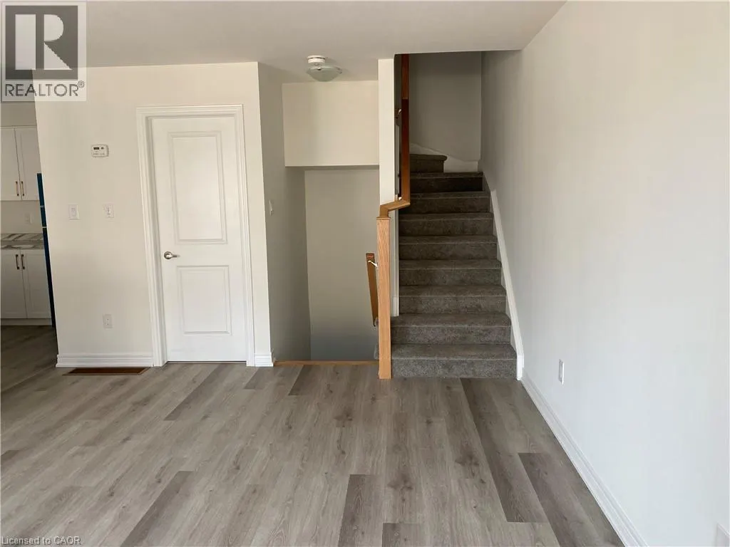 30 DRYDEN Lane
