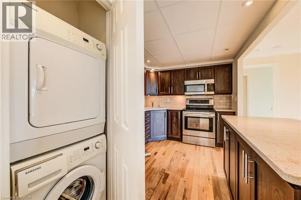 237 KING Street W Unit# 901, #901