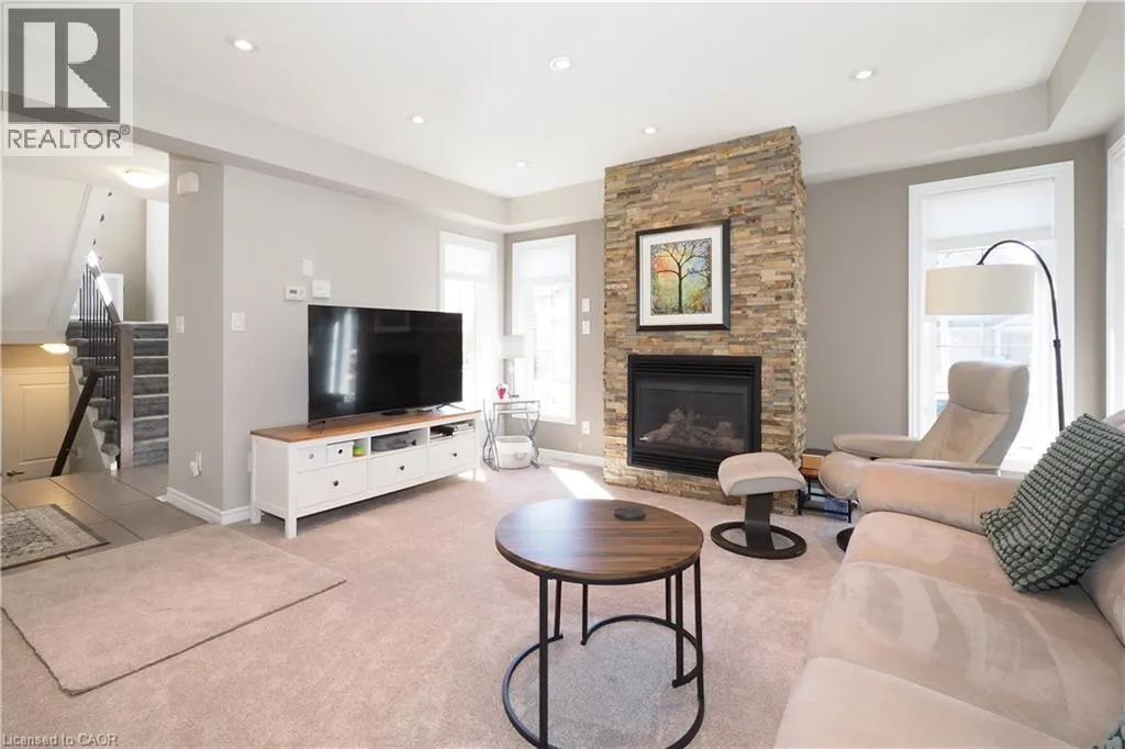 550 LANDGREN Court