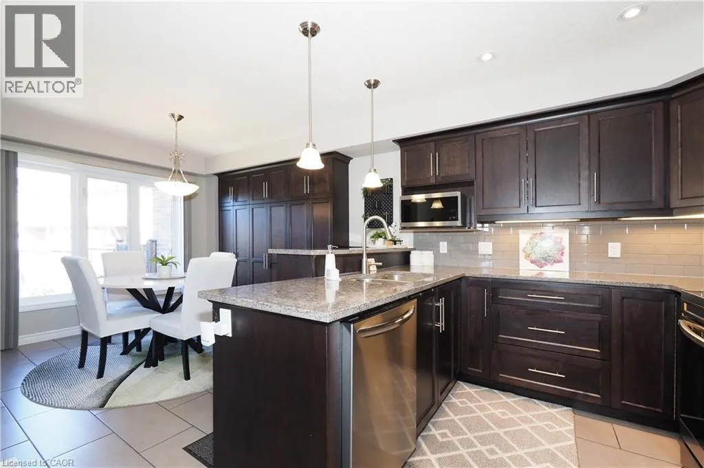 550 LANDGREN Court