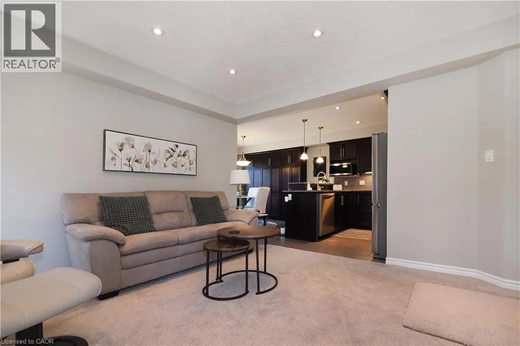 550 LANDGREN Court