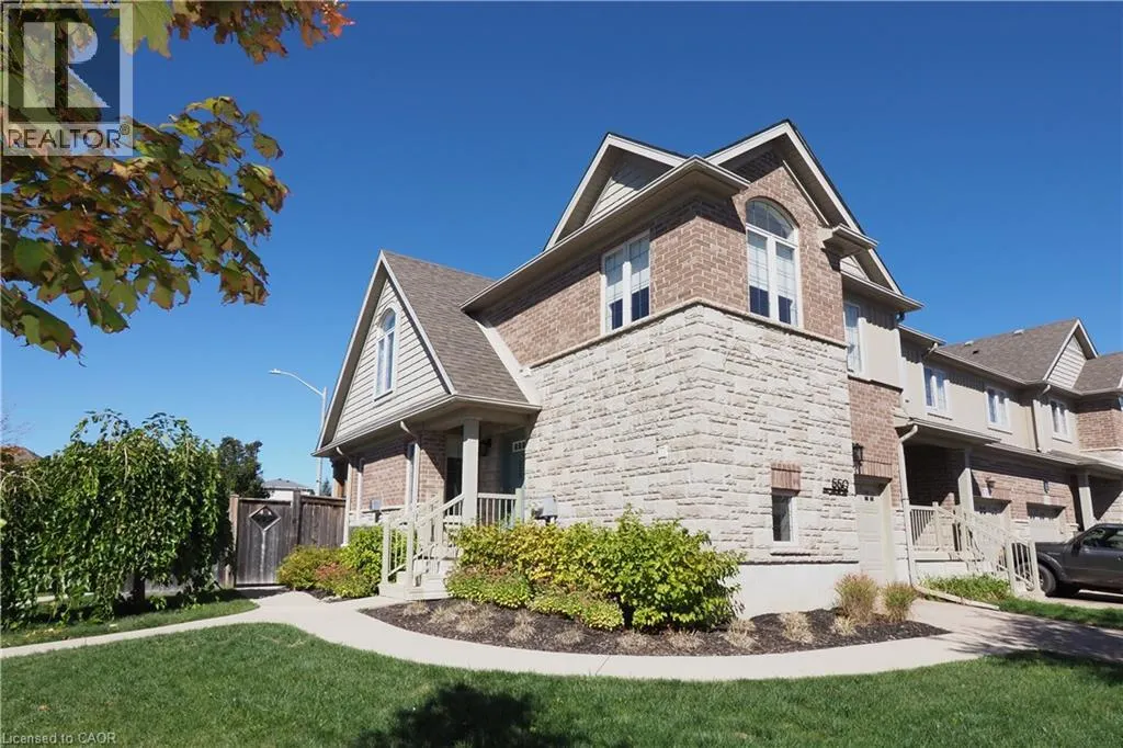 550 LANDGREN Court