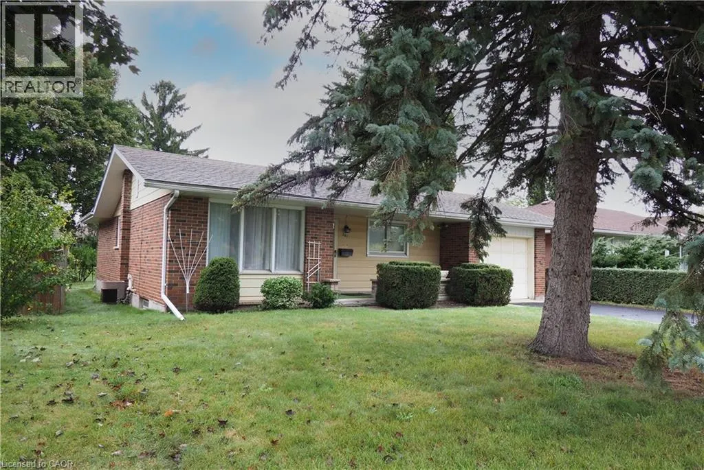 881 DUNBAR Road