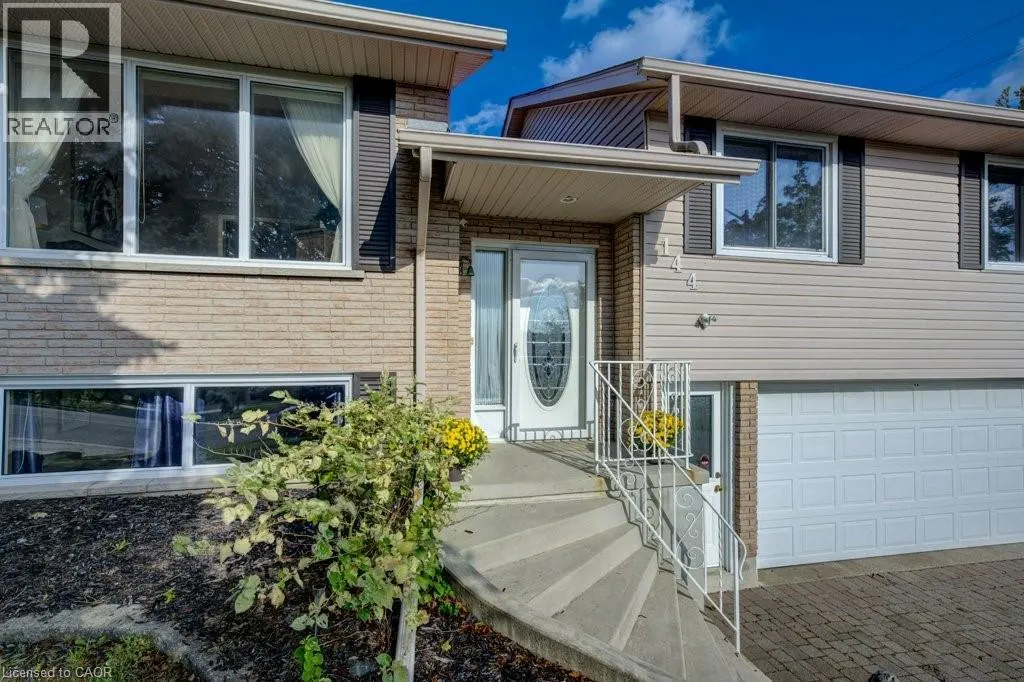 144 LAURENTIAN Drive