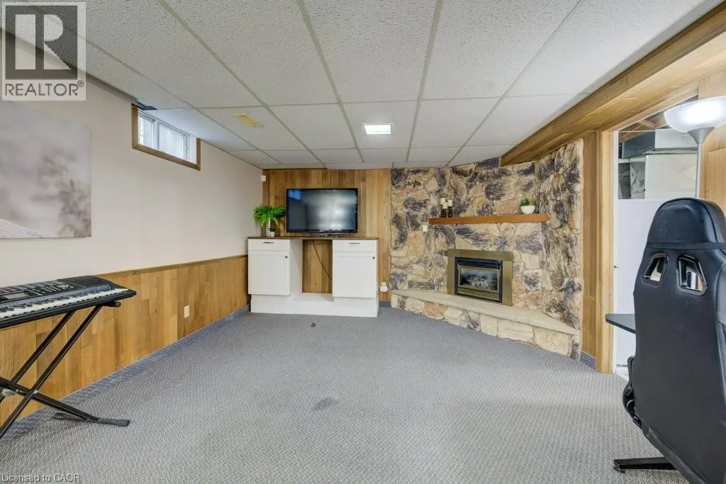 144 LAURENTIAN Drive