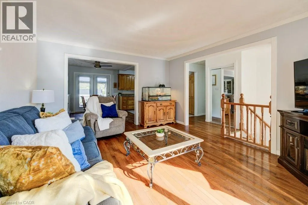 144 LAURENTIAN Drive