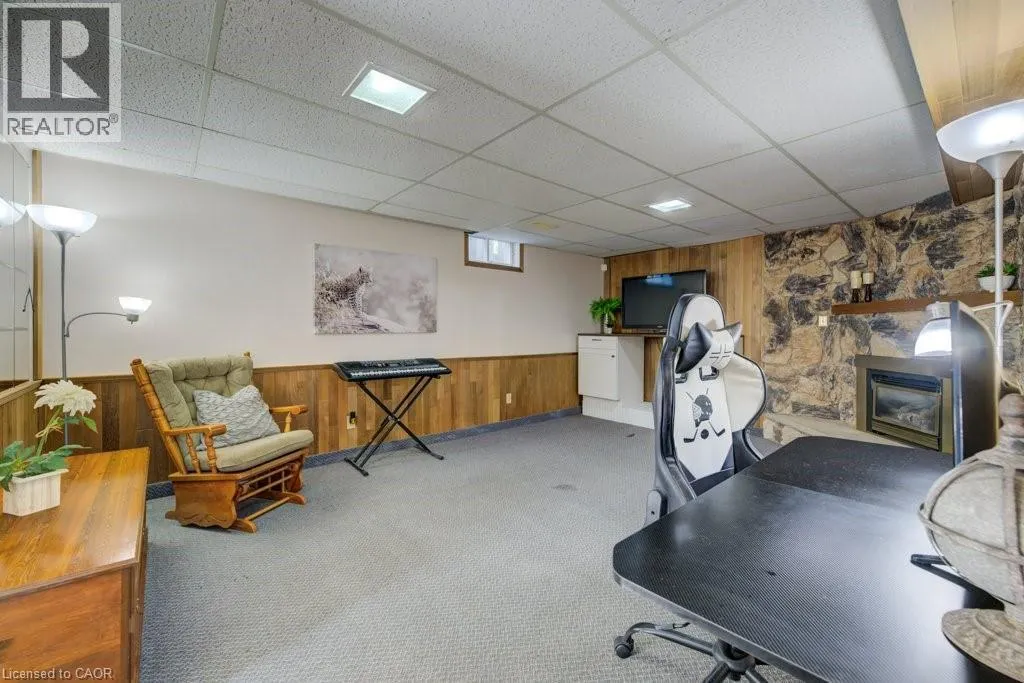 144 LAURENTIAN Drive