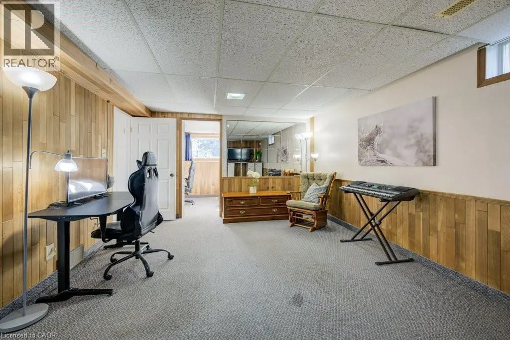144 LAURENTIAN Drive
