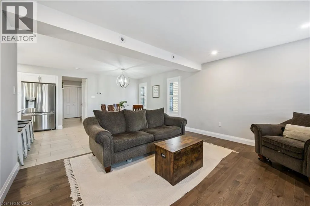 44 HALLS Drive