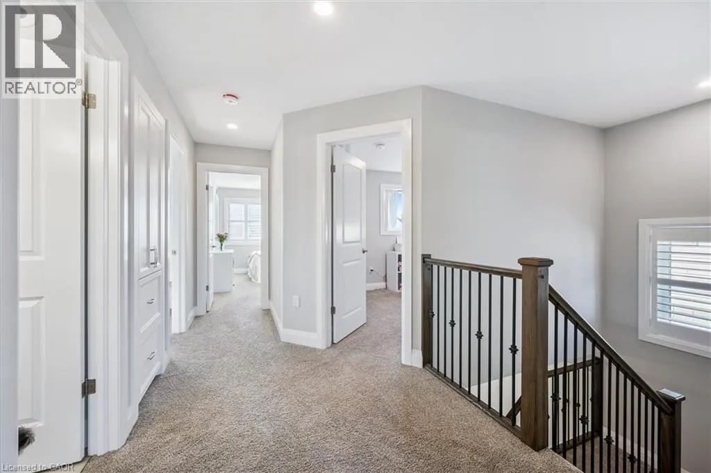 44 HALLS Drive