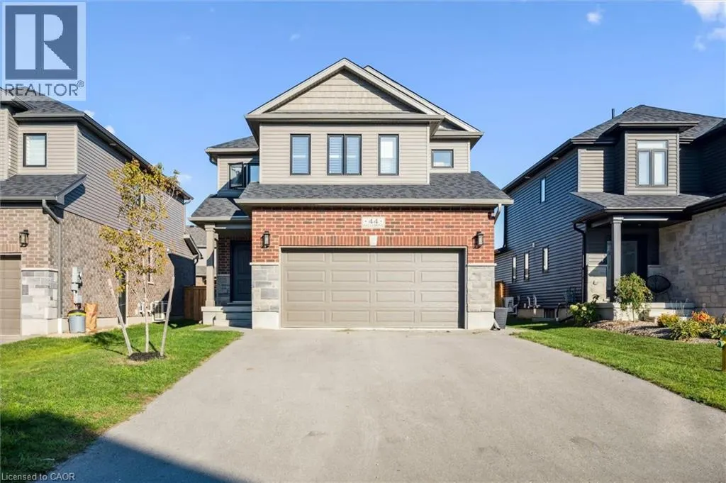 44 HALLS Drive