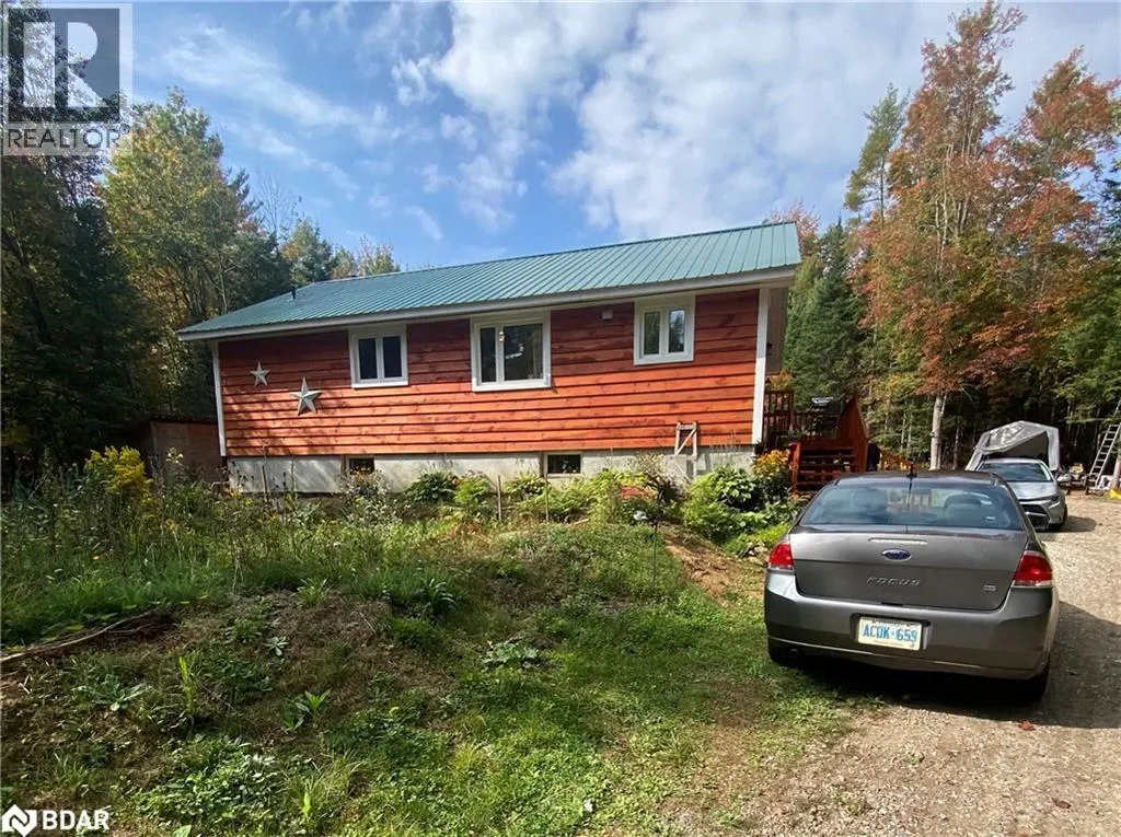 1070 VANKOUGHNET ROAD Road