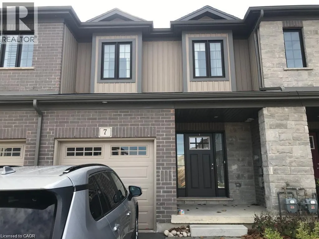 135 HARDCASTLE Drive Unit# 7, #7