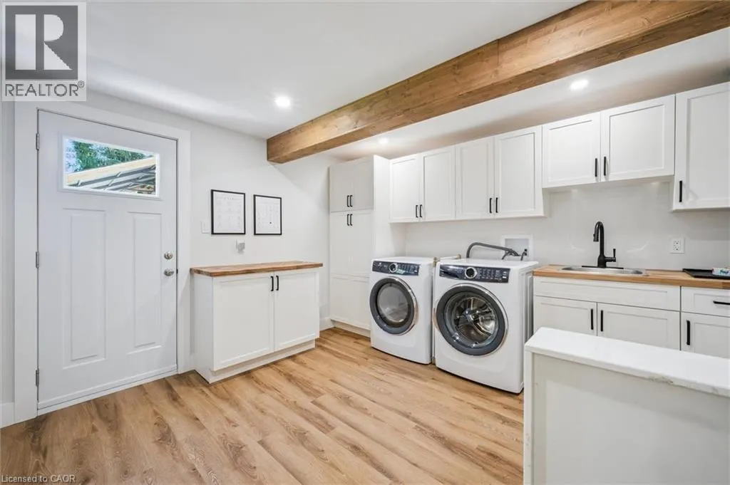 262 GRAND RIDGE Drive