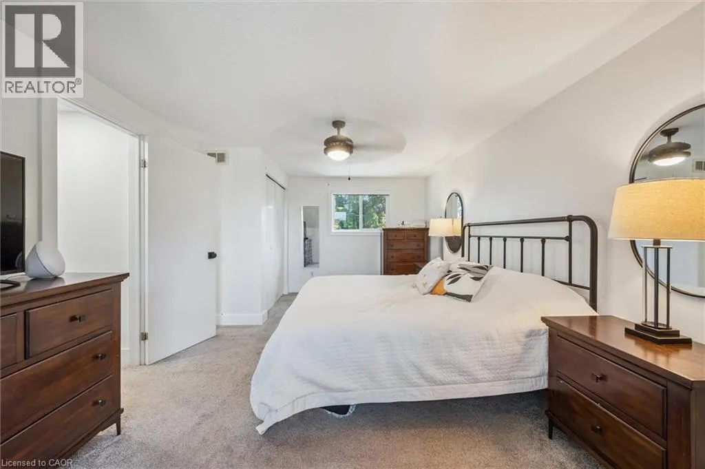 262 GRAND RIDGE Drive