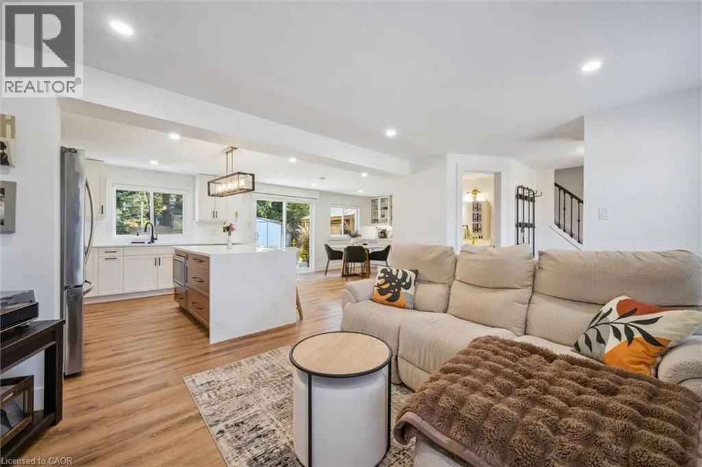 262 GRAND RIDGE Drive