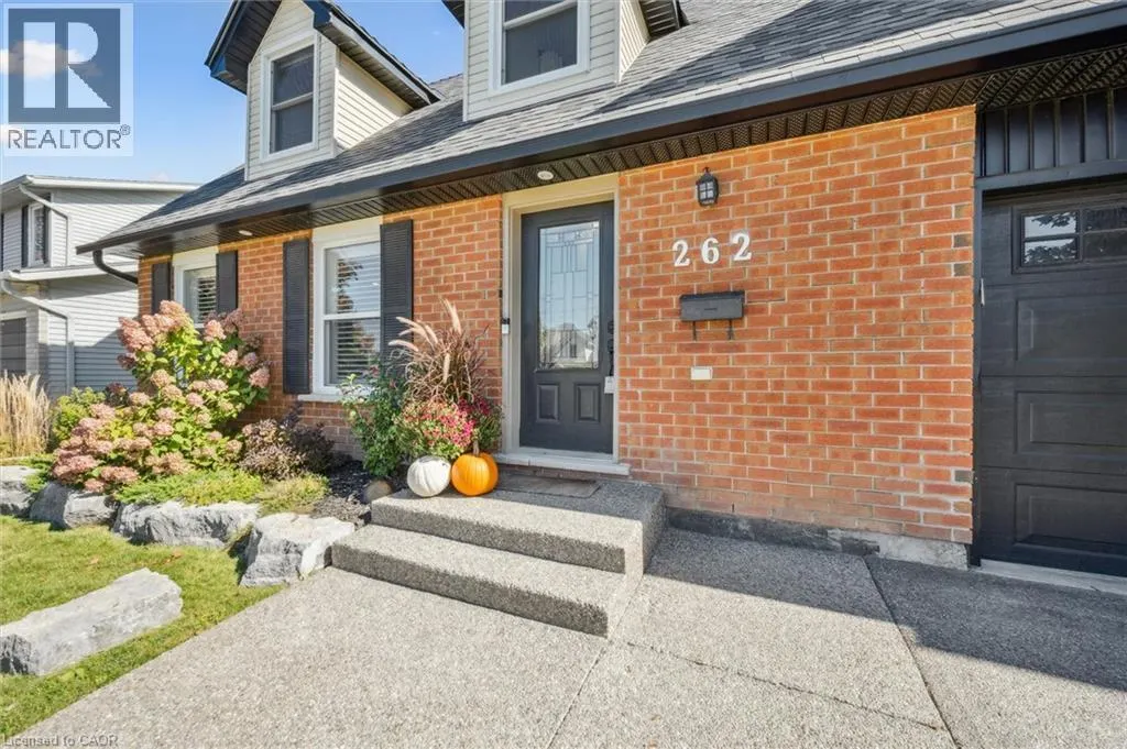 262 GRAND RIDGE Drive
