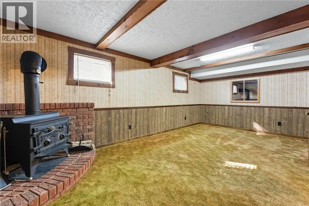 45 MAPLE Crescent