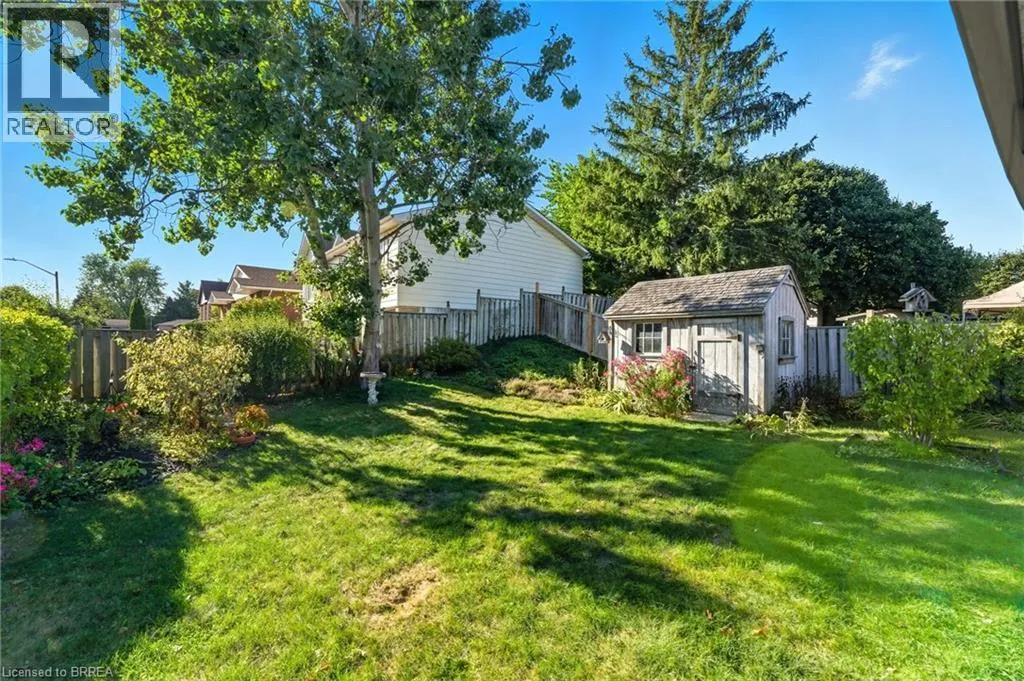 45 MAPLE Crescent