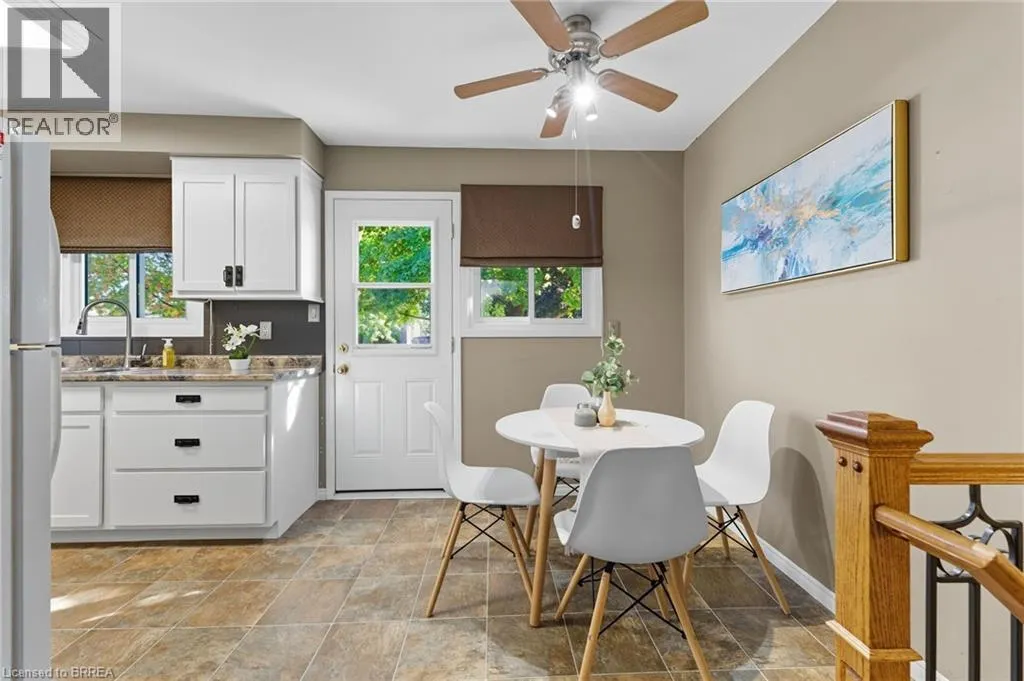 45 MAPLE Crescent