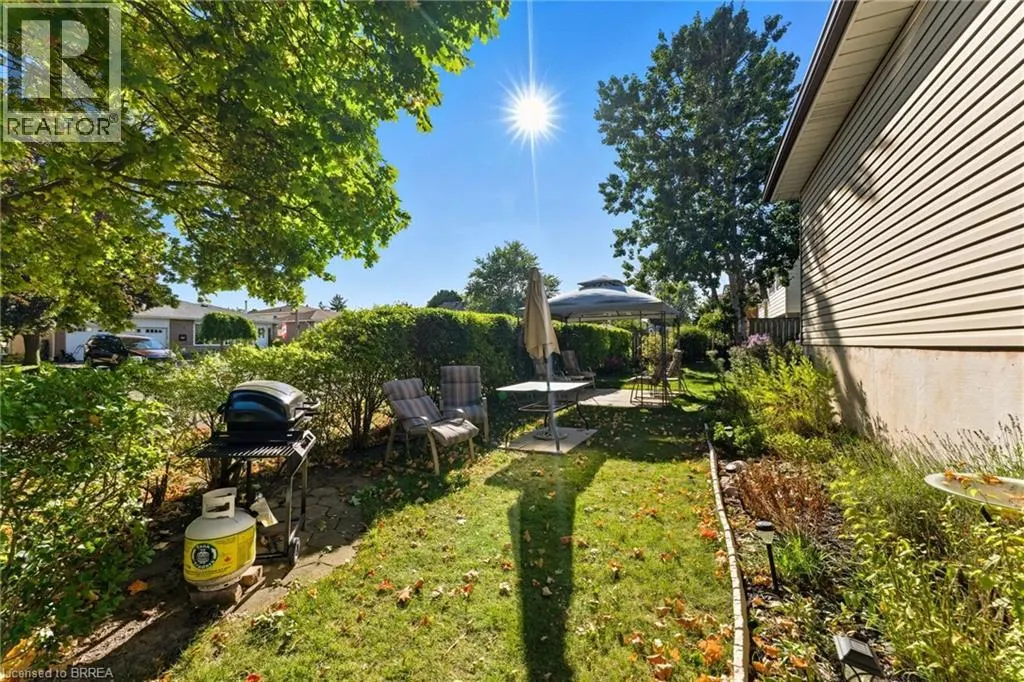 45 MAPLE Crescent