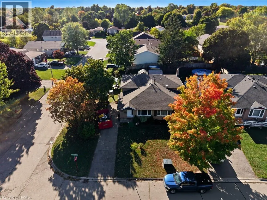 45 MAPLE Crescent