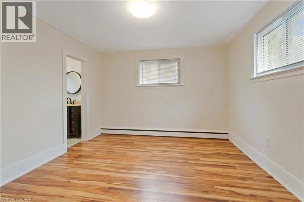 543 VINE Street