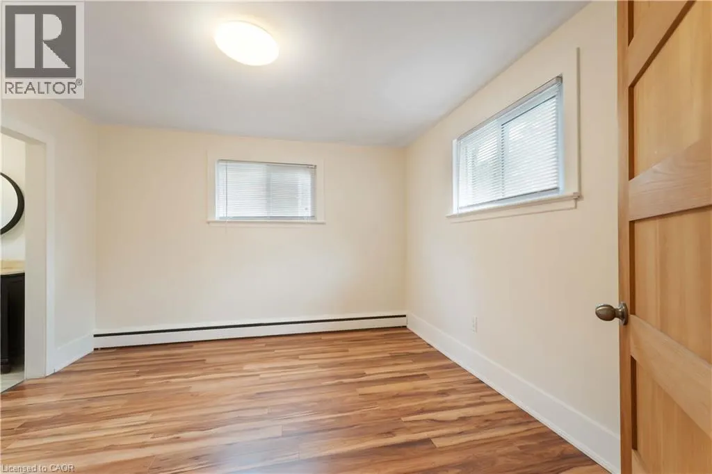 543 VINE Street