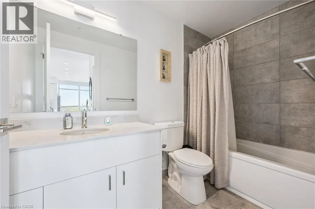 15 GLEBE Street Unit# 902, #902