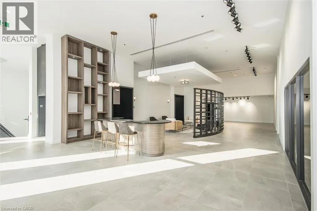 15 GLEBE Street Unit# 902, #902