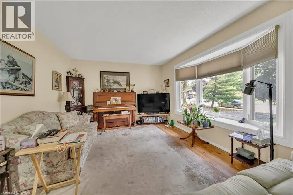 13 GILSTON Parkway