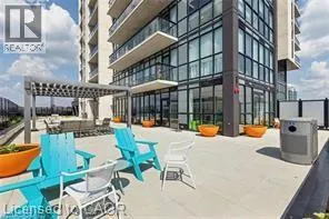 60 CHARLES Street W Unit# 3008, #3008