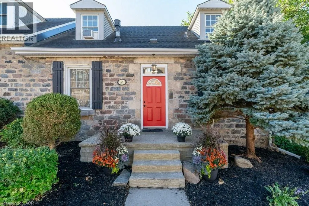 31 BRUCE Street